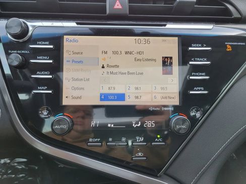Used 2019 Toyota Camry XSE FWD image 20