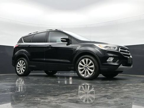 Used 2017 Ford Escape Titanium AWD/4WD image 36