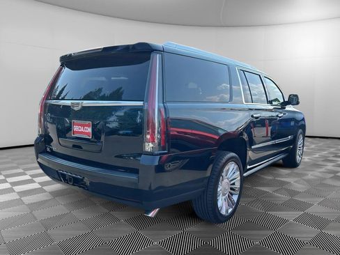 Used 2016 Cadillac Escalade ESV Platinum AWD/4WD image 4