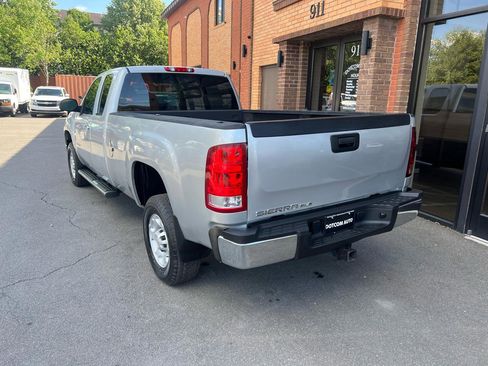 Used 2010 GMC Sierra 2500 SLE AWD/4WD image 5