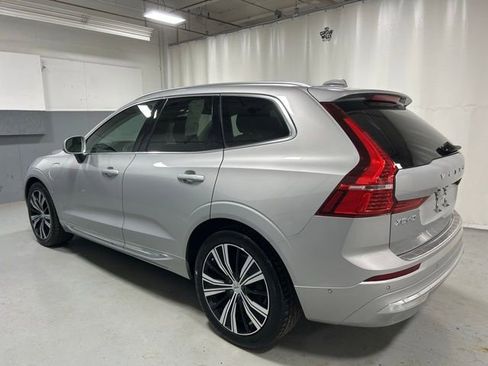 Used 2022 Volvo XC60 T8 Inscription w/ Advanced Package image 2