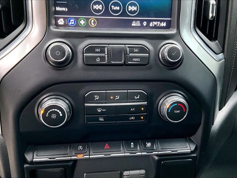 Used 2020 Chevrolet Silverado 1500 LT AWD/4WD image 27