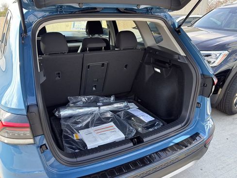 New 2026 Volkswagen Taos S image 9