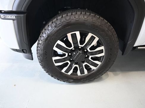 New 2026 GMC Sierra 2500 Denali Ultimate AWD/4WD image 39