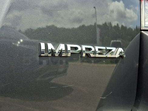 Used 2018 Subaru Impreza 2.0i Premium AWD/4WD image 31