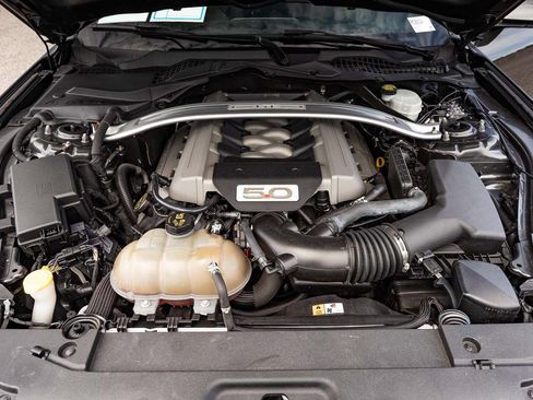 Used 2017 Ford Mustang GT w/ GT Performance Package RWD image 19