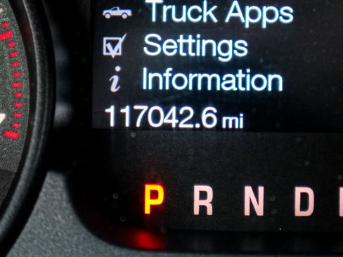 Used 2014 Ford F150 Raptor w/ Equipment Group 801A Luxury image 22