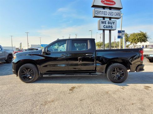 Certified 2025 Chevrolet Silverado 1500 Custom w/ LPO, Dark Essentials Package image 4