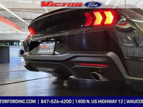 Used 2025 Ford Mustang Premium image 16