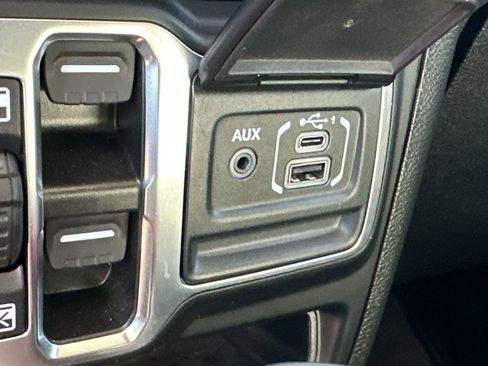 Used 2023 Jeep Wrangler Unlimited Rubicon w/ Cold Weather Group image 30