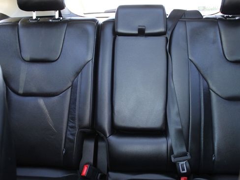 Used 2019 Ford Edge Titanium w/ Equipment Group 301A AWD/4WD image 44