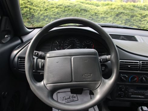 Used 1997 Chevrolet Cavalier LS w/ Preferred Equipment Group 1 FWD image 16