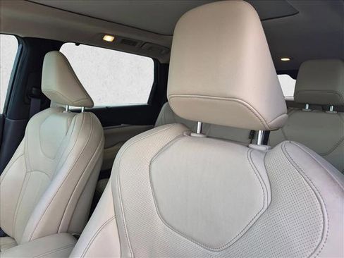 Used 2023 INFINITI QX60 Sensory w/ Vision Package AWD/4WD image 13