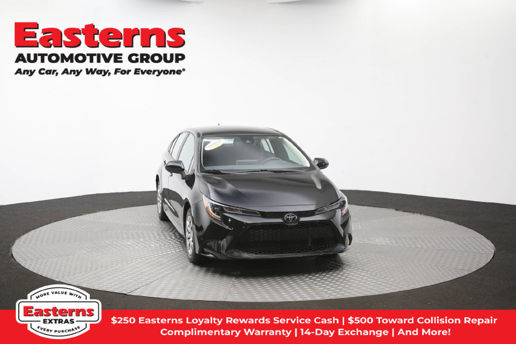 Used 2021 Toyota Corolla LE w/ Carpet Mat Package (TMS) FWD image 54