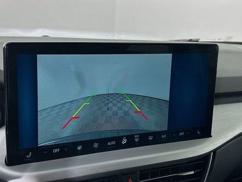 Used 2025 Ford Escape Platinum image 19