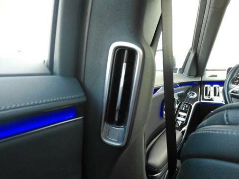 Used 2022 Mercedes-Benz S 500 4MATIC image 36