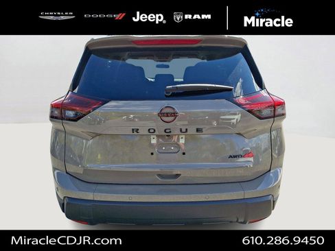 Used 2025 Nissan Rogue Rock Creek image 6