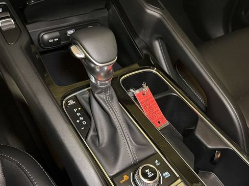 Used 2023 Kia Telluride S AWD/4WD image 29