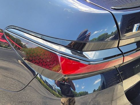 Used 2025 BMW i7 xDrive60 AWD/4WD image 28