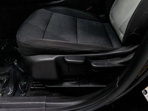 Used 2024 Chevrolet Trax LS image 9