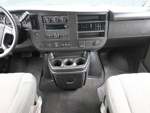 Used 2025 Chevrolet Express 3500 LT w/ LT Preferred Equipment Group RWD image 14