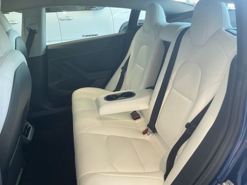 Used 2022 Tesla Model 3 Long Range AWD/4WD image 17