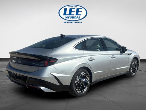 New 2026 Hyundai Sonata SEL image 7