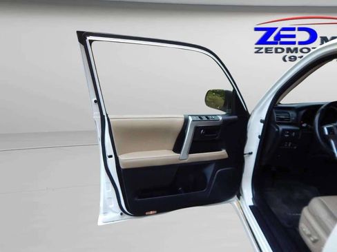 Used 2012 Toyota 4Runner Limited image 14