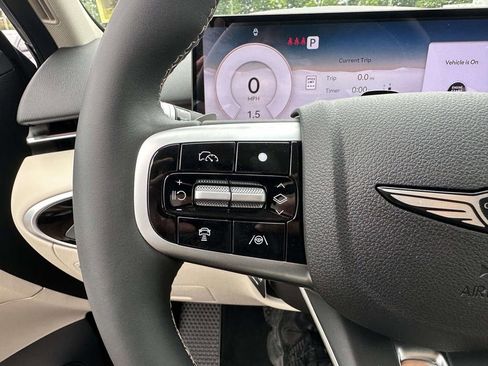 New 2026 Genesis GV70 2.5T Select AWD/4WD image 30