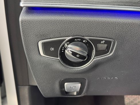 Used 2021 Mercedes-Benz E 350 Sedan w/ Premium Package image 19