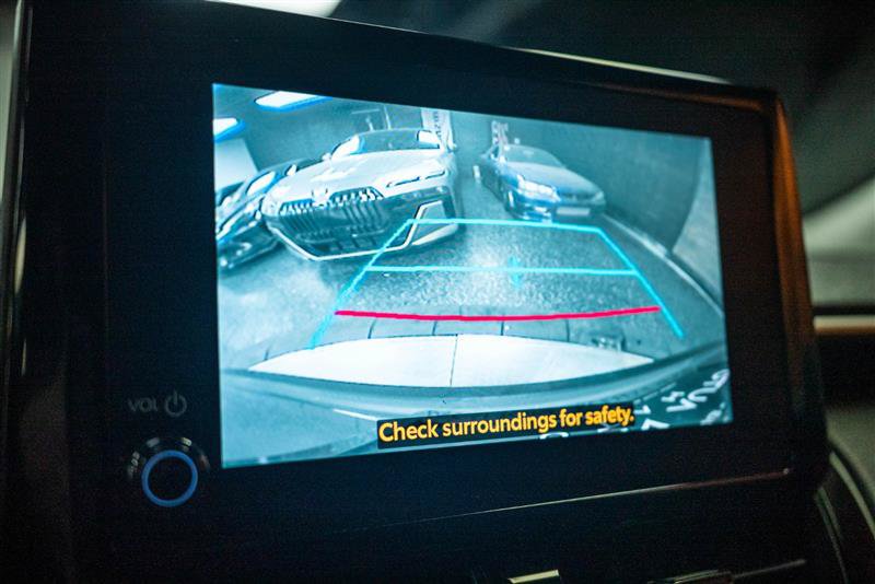 Used 2025 Toyota Corolla Cross LE FWD image 17