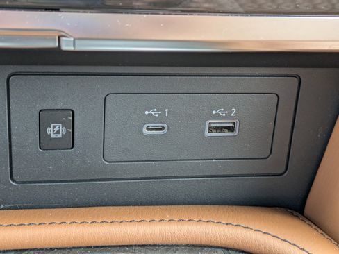 Used 2022 INFINITI QX80 Sensory w/ Cargo Package AWD/4WD image 26