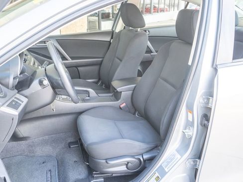 Used 2011 MAZDA MAZDA3 i Touring image 8