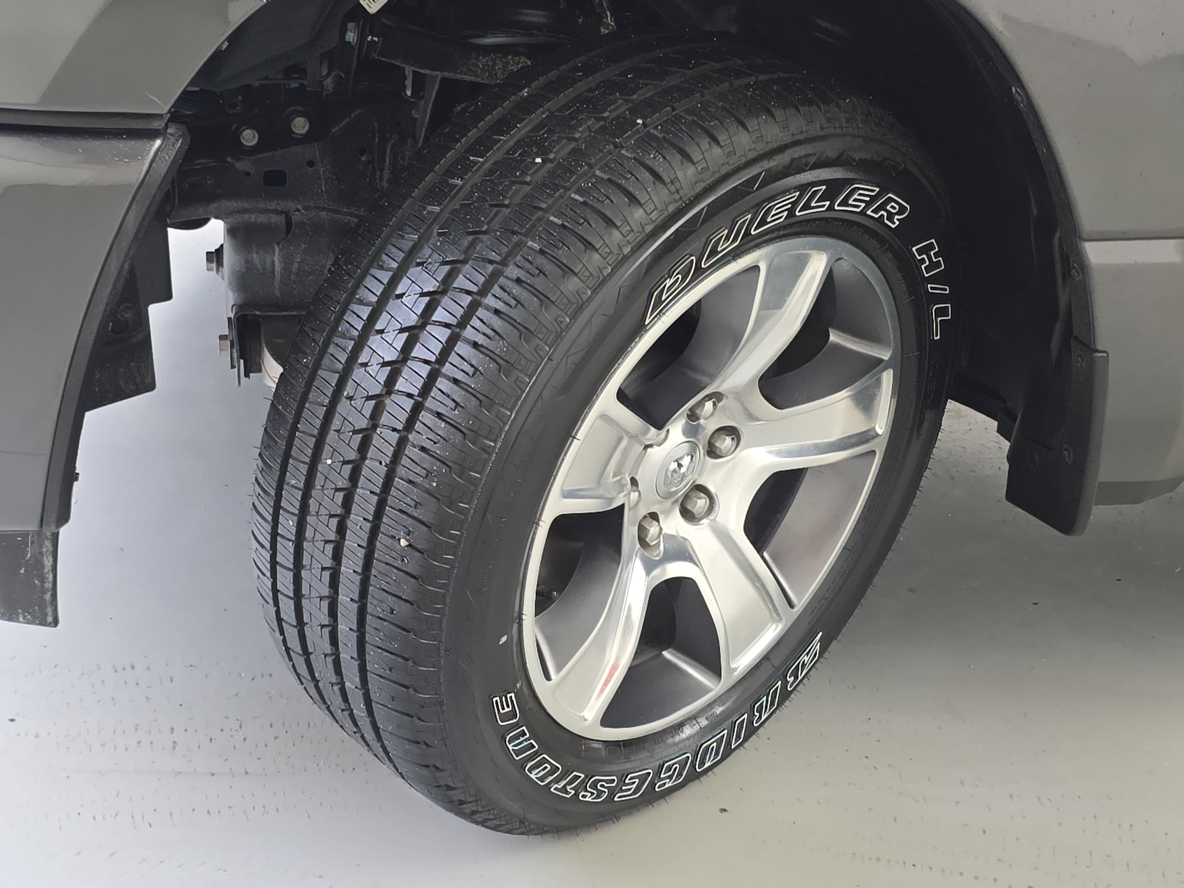 Used 2026 RAM 1500 Express RWD image 30