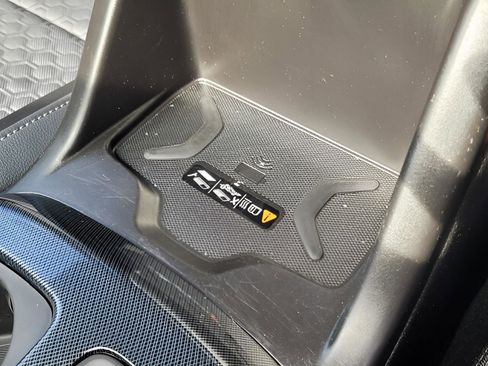 Used 2021 Chevrolet Colorado Z71 w/ Safety Package image 10