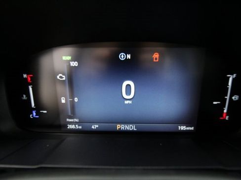 New 2025 Ford Maverick XL w/ Equipment Group 101A image 22