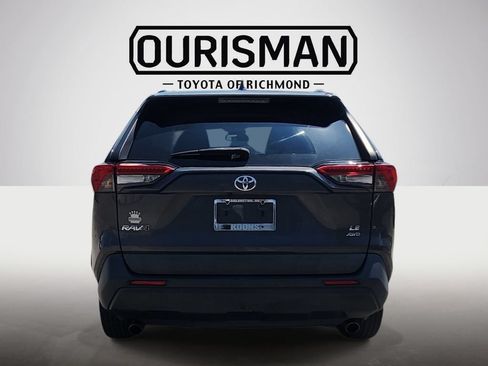 Used 2019 Toyota RAV4 LE w/ All Weather Liner Package AWD/4WD image 6