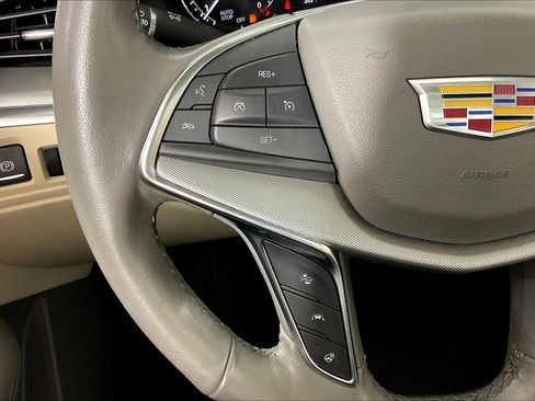 Certified 2023 Cadillac XT5 Premium Luxury AWD/4WD image 11