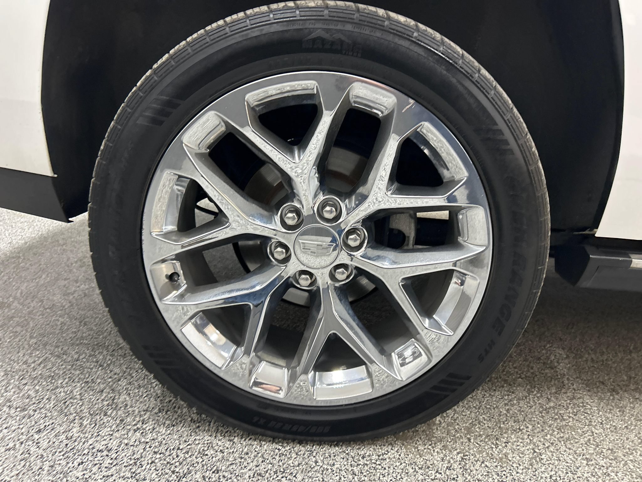 Used 2018 Cadillac Escalade Platinum AWD/4WD image 7