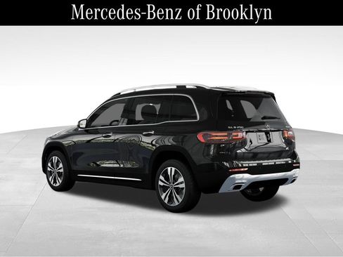 Used 2025 Mercedes-Benz GLB 250 4MATIC image 29