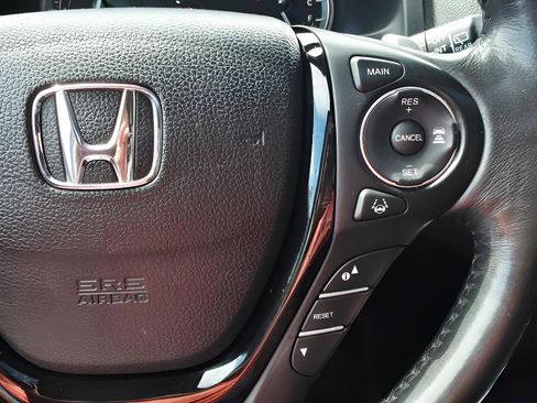 Used 2017 Honda Pilot Elite image 38