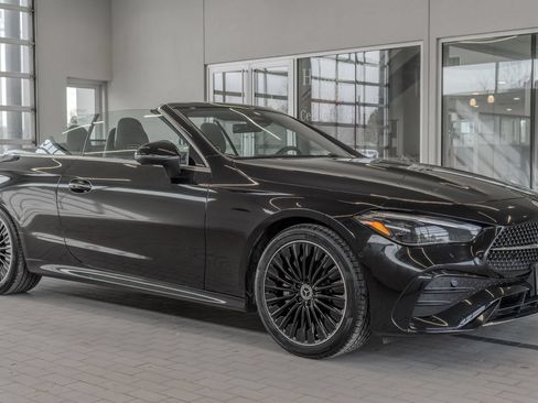 Used 2025 Mercedes-Benz CLE 300 4MATIC Cabriolet image 11