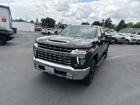 Used 2022 Chevrolet Silverado 2500 LTZ w/ LTZ Convenience Package AWD/4WD image 5