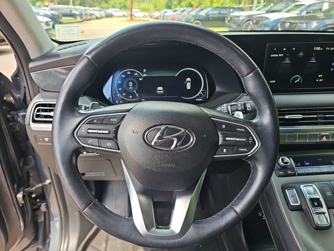 Used 2022 Hyundai Palisade Limited FWD image 17