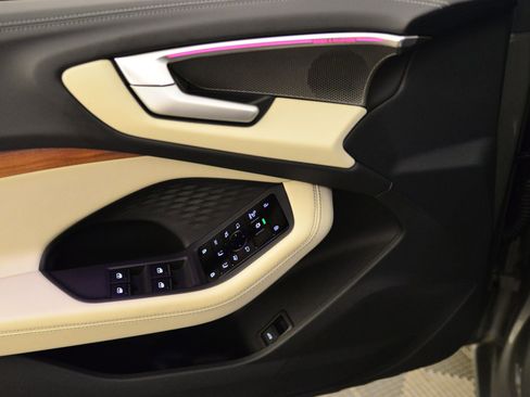 Used 2025 Audi A5 2.0T Prestige w/ 19" Wheel Package image 25