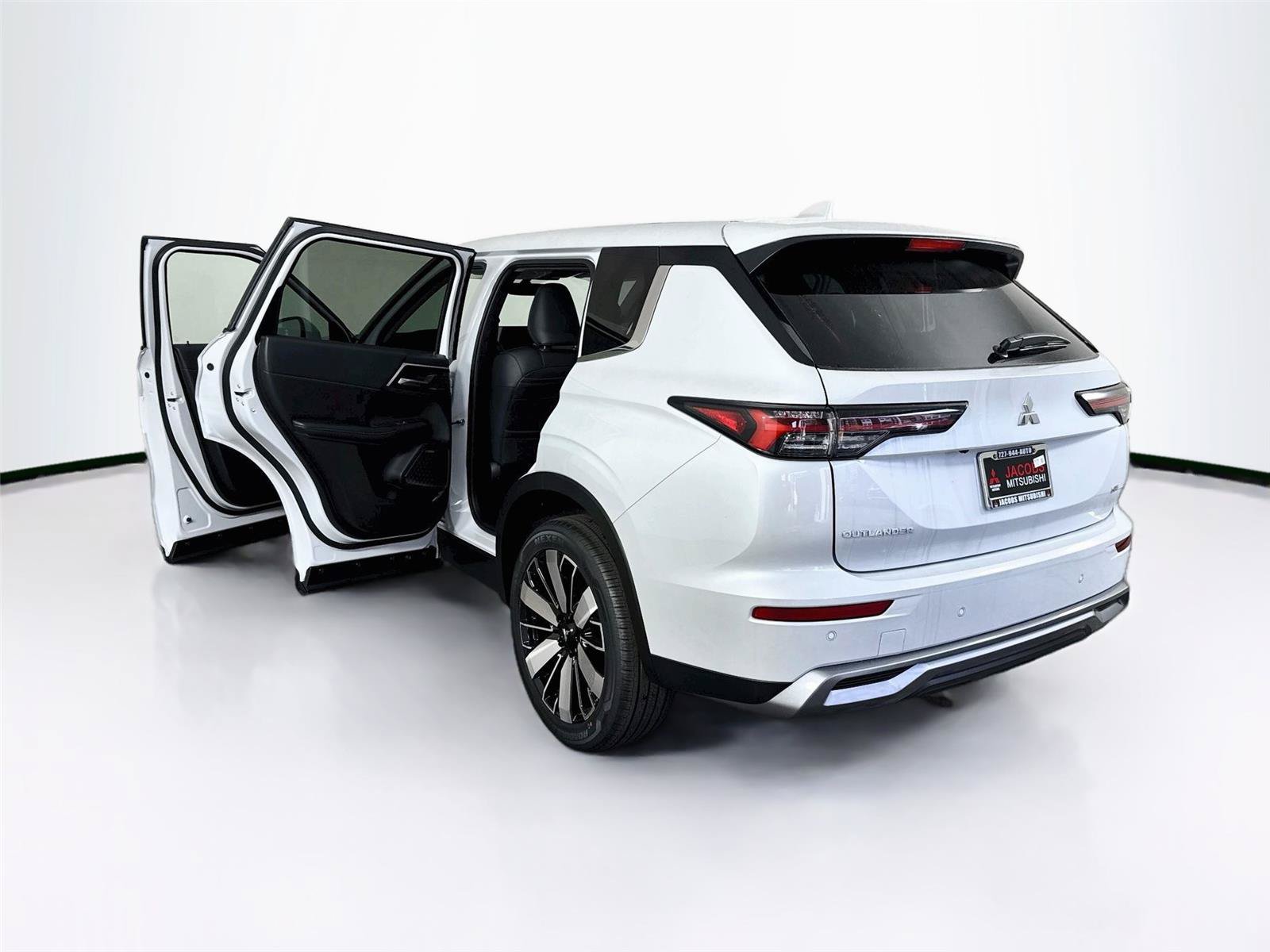 New 2026 Mitsubishi Outlander SE FWD image 35