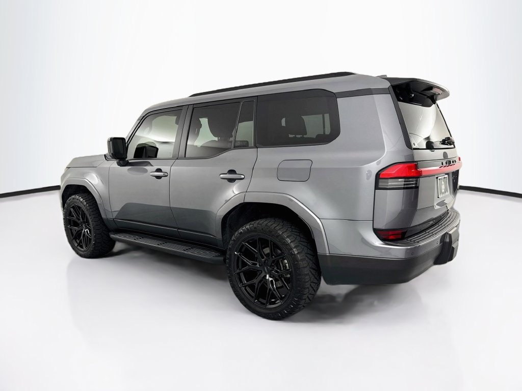 Used 2025 Lexus GX 550 w/ Cold Area Package AWD/4WD image 7