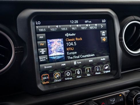 Used 2021 Jeep Wrangler Unlimited Rubicon 4xe w/ Steel Bumper Group image 26