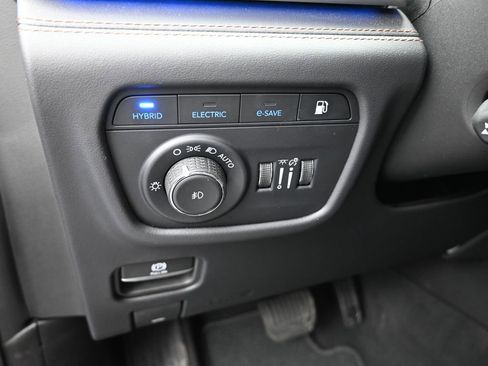 Used 2023 Jeep Grand Cherokee Summit image 35