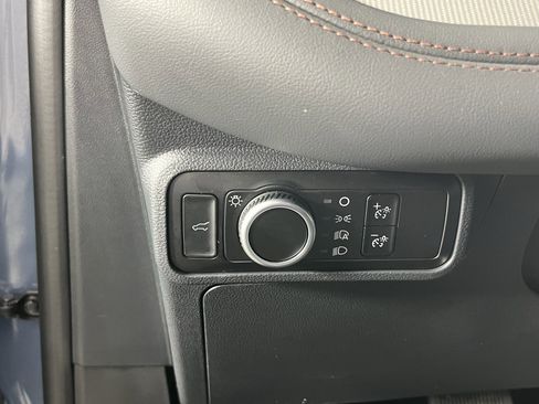 Used 2025 Ford Explorer Active image 20